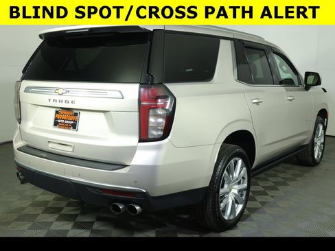 Used 2021 Chevrolet Tahoe High Country w/ Premium Package image 15