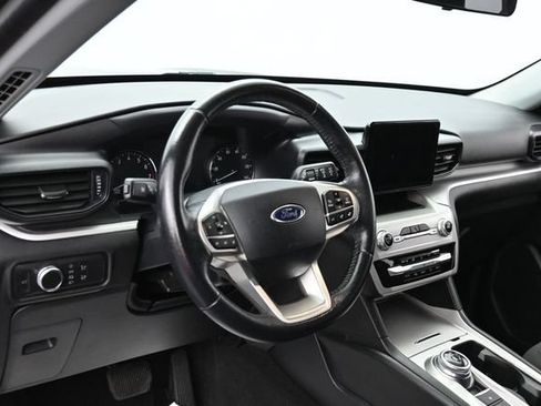 Used 2021 Ford Explorer XLT RWD image 15