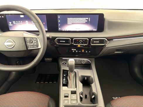 New 2026 Nissan Sentra SR w/ Floor Mat Package image 19