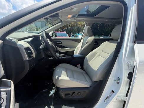 Certified 2023 Nissan Rogue SV w/ SV Premium B Package FWD image 9