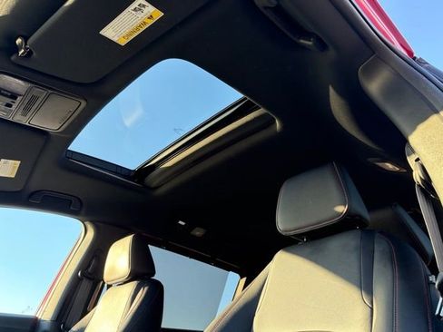 Used 2024 Honda Odyssey Sport image 12