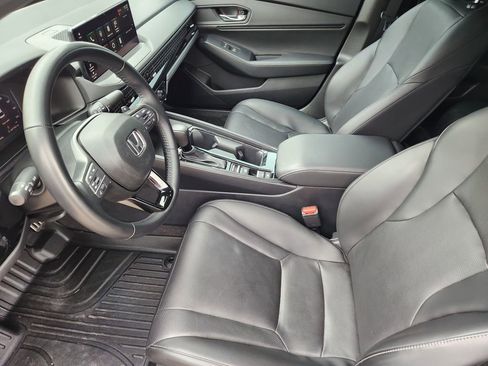 Used 2023 Honda Accord Sport image 13