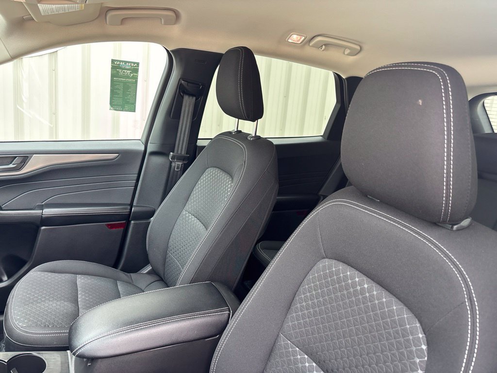 Certified 2025 Ford Escape Active AWD/4WD image 22