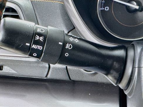 Used 2018 Subaru Crosstrek 2.0i Limited AWD/4WD image 14