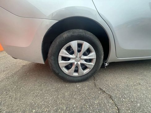 Used 2014 Toyota Corolla L image 17