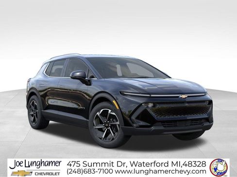 New 2026 Chevrolet Equinox EV LT FWD image 7