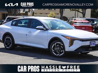 New 2026 Kia K4 EX