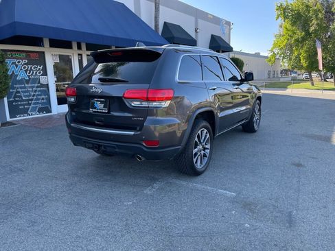 Used 2018 Jeep Grand Cherokee Limited RWD image 5