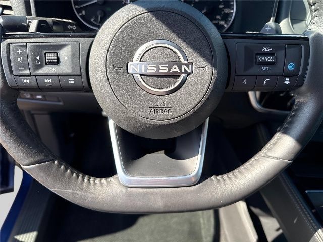 Used 2023 Nissan Rogue SL AWD/4WD image 13
