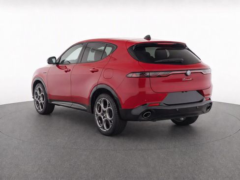 Used 2024 Alfa Romeo Tonale Veloce w/ Active Assist Package AWD/4WD image 7