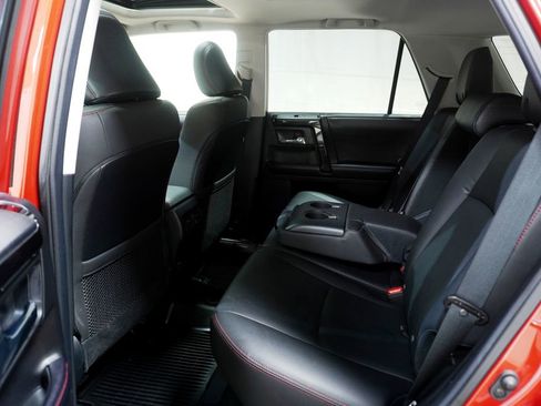 Used 2019 Toyota 4Runner TRD Off-Road Premium AWD/4WD image 13