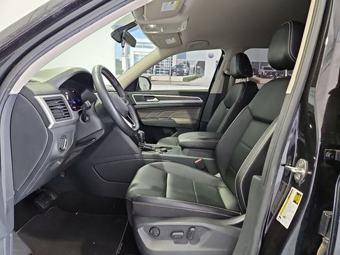 Used 2023 Volkswagen Atlas SE AWD/4WD image 16