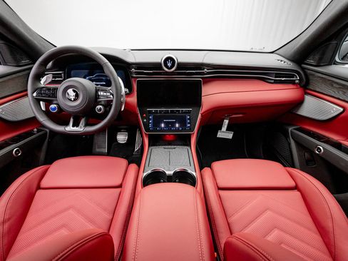 New 2026 Maserati Grecale Modena AWD/4WD image 10