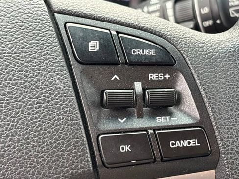 Used 2019 Hyundai Tucson Value AWD/4WD image 18
