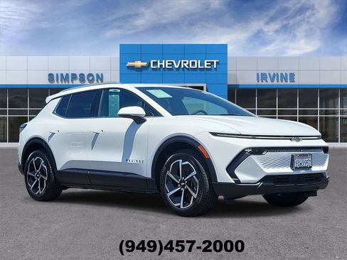 Used 2026 Chevrolet Equinox EV LT FWD image 1