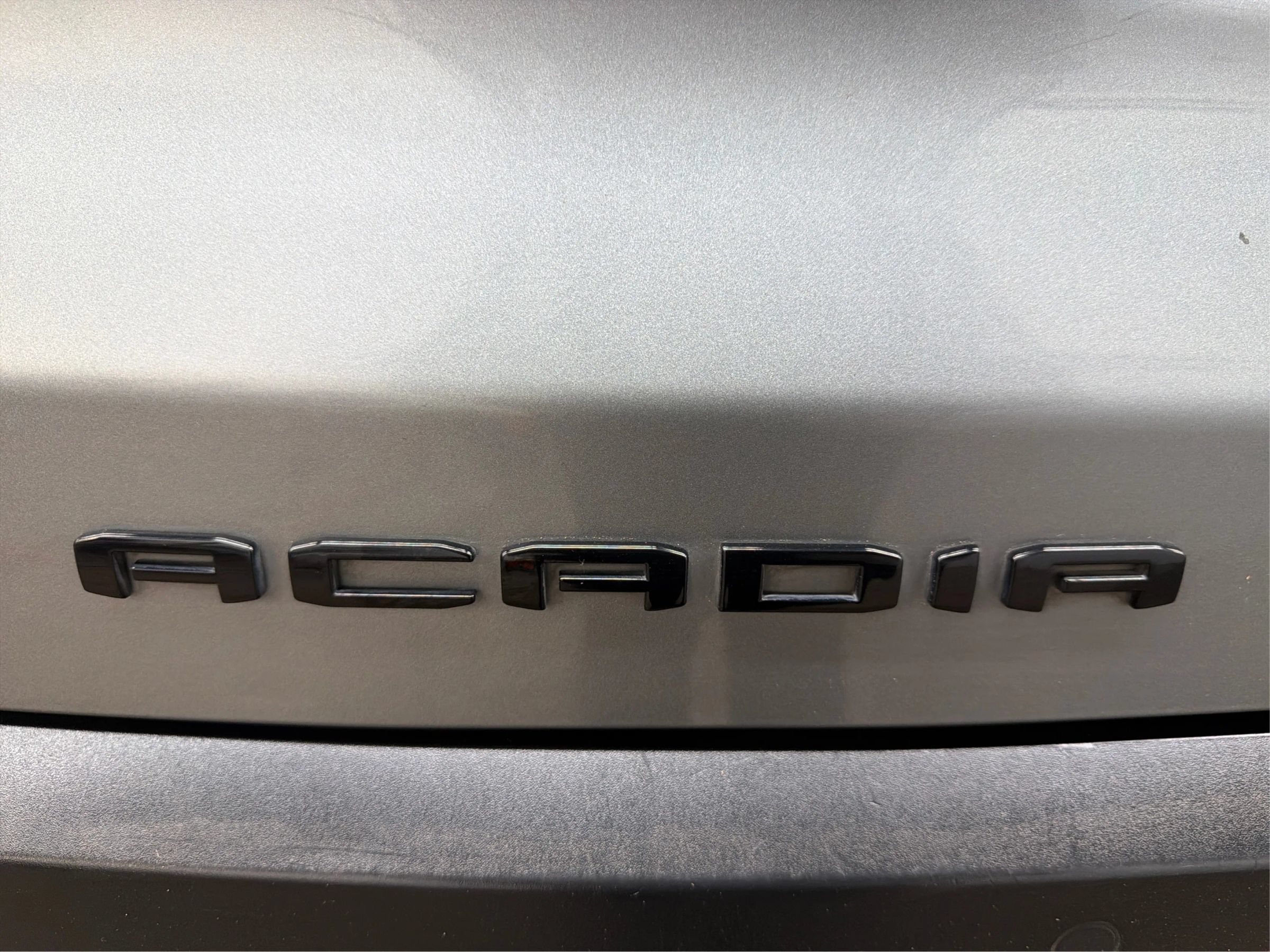 Used 2023 GMC Acadia SLE w/ Driver Convenience Package FWD image 42