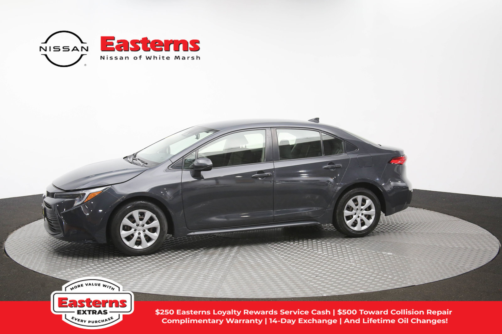 Used 2023 Toyota Corolla LE w/ Carpet Mat Package (TMS) FWD image 91