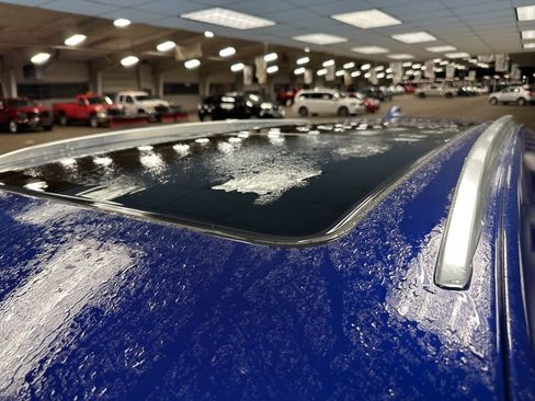 Used 2025 Cadillac XT5 Premium Luxury image 12