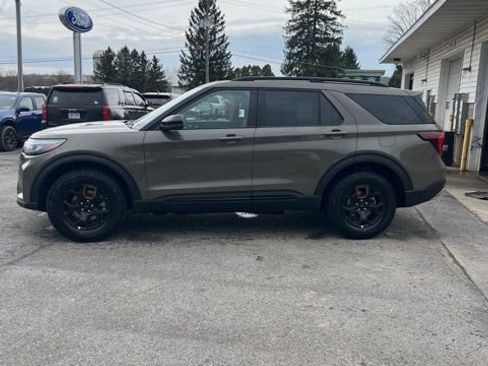 Used 2026 Ford Explorer Tremor AWD/4WD image 7
