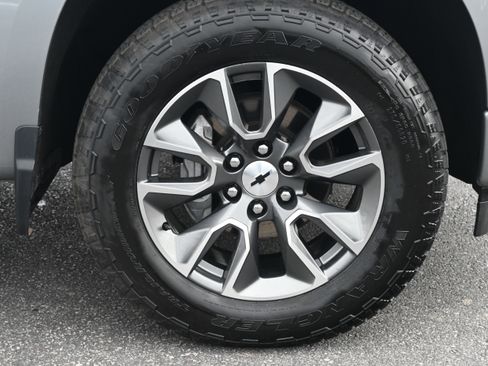 Used 2024 Chevrolet Silverado 1500 RST w/ Convenience Package II image 14