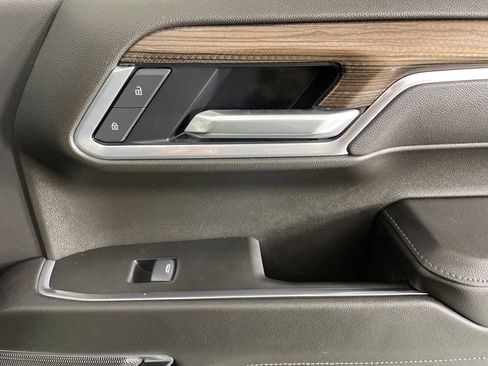 Used 2025 Chevrolet Silverado 1500 RST image 12