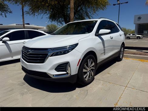 Used 2022 Chevrolet Equinox Premier FWD image 2