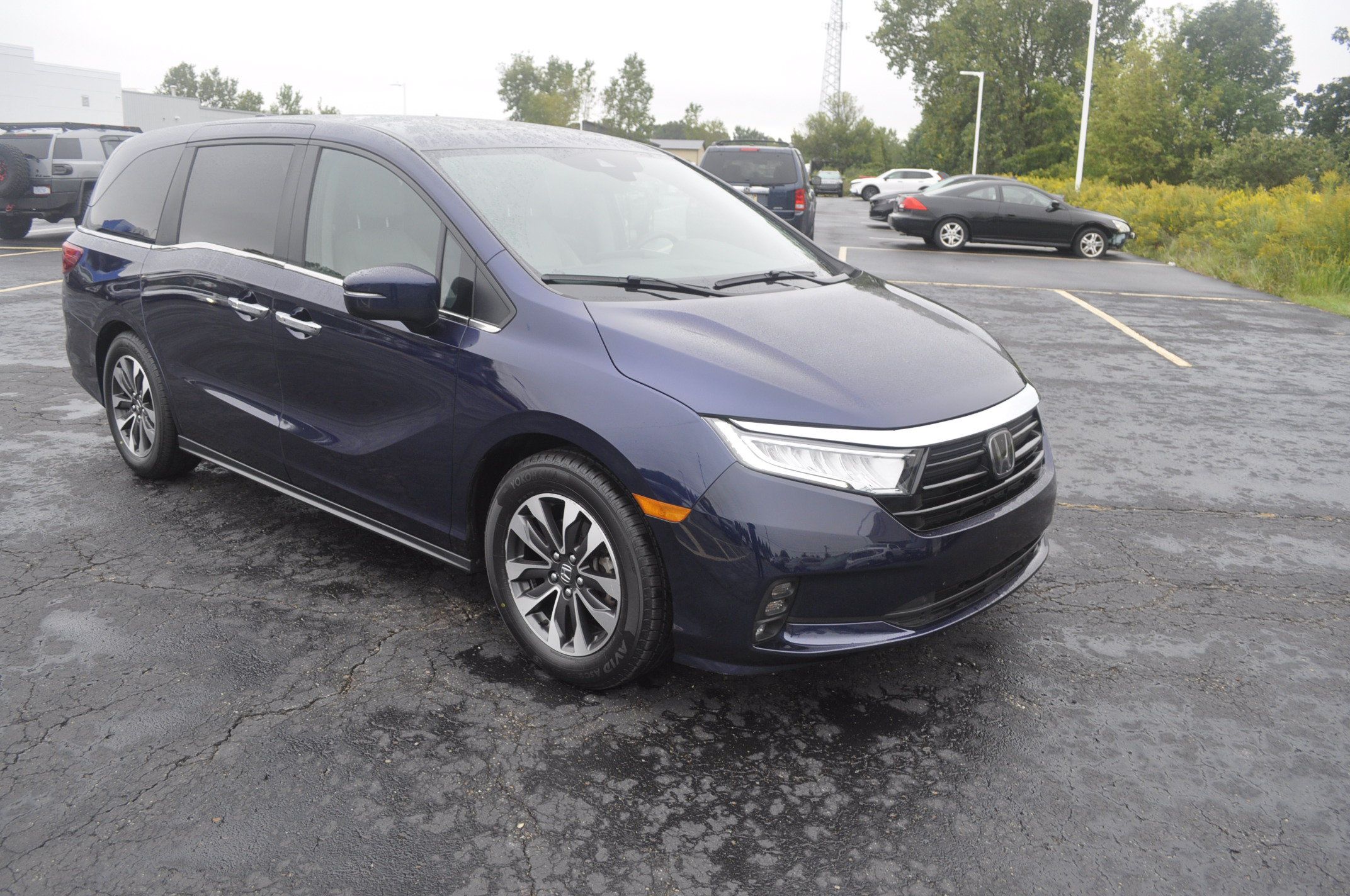 Certified 2024 Honda Odyssey EX-L image 3
