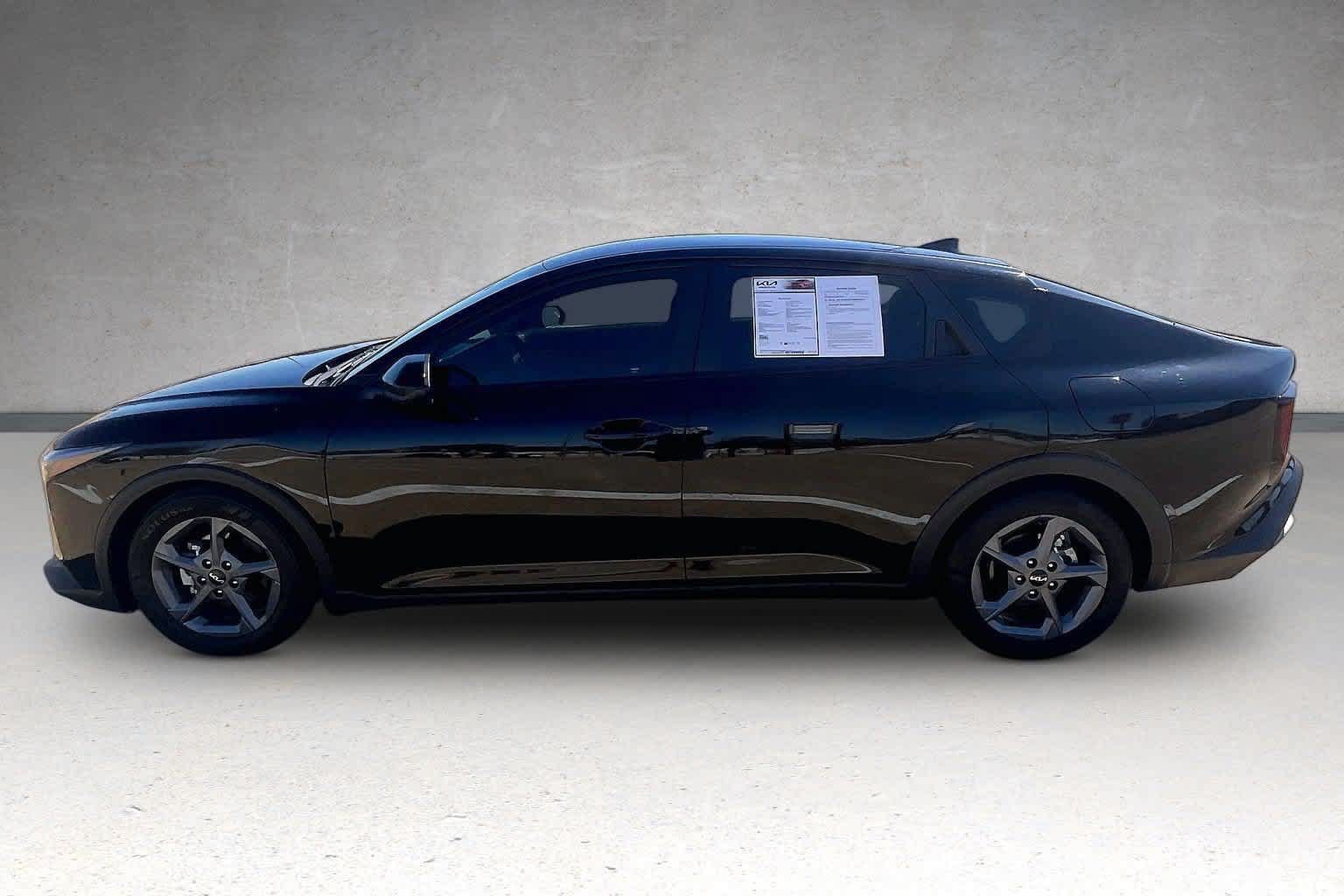 Certified 2025 Kia K4 FWD image 3