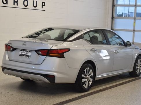 Used 2023 Nissan Altima 2.5 S FWD image 4