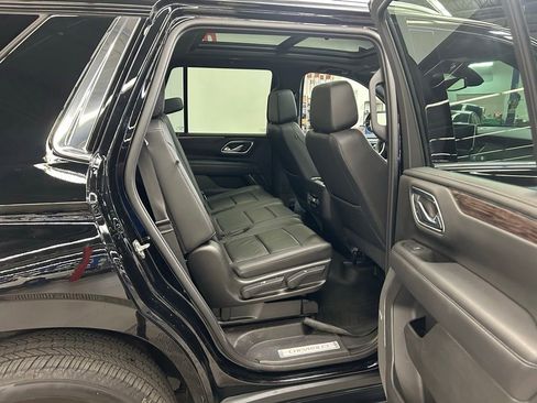 Used 2021 Chevrolet Tahoe LT w/ LT Signature Package AWD/4WD image 12