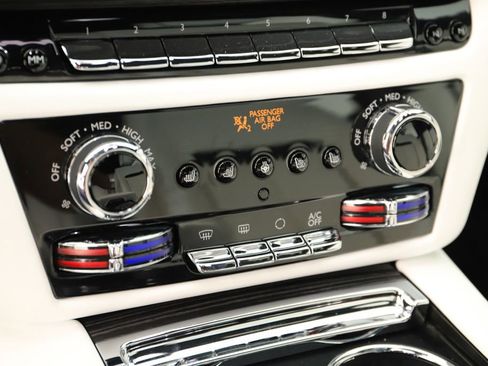 Used 2022 Rolls-Royce Ghost AWD/4WD image 31