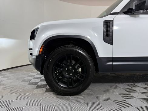 Used 2024 Land Rover Defender 110 S image 20