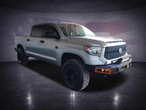 Used 2019 Toyota Tundra SR5 AWD/4WD image 7