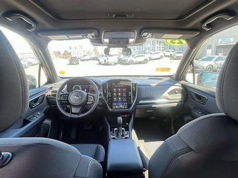 Certified 2025 Subaru Forester Premium AWD/4WD image 23