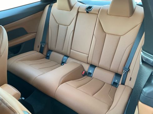 Used 2025 BMW 430i Coupe w/ M Sport Package image 8