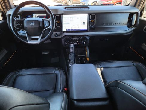 Used 2021 Ford Bronco Badlands image 14