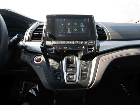 Used 2020 Honda Odyssey EX image 17