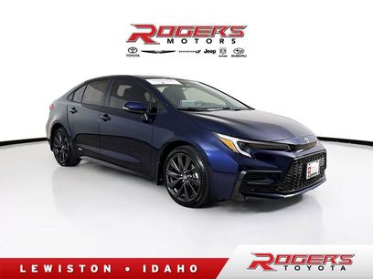 Certified 2025 Toyota Corolla SE w/ SE Premium Package