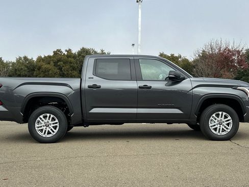 New 2026 Toyota Tundra SR5 AWD/4WD image 3
