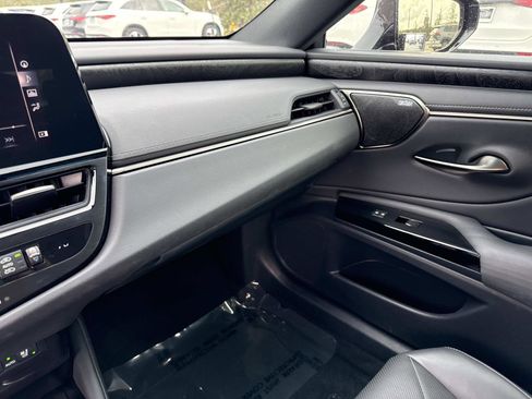 Used 2022 Lexus ES 350 Ultra Luxury image 23