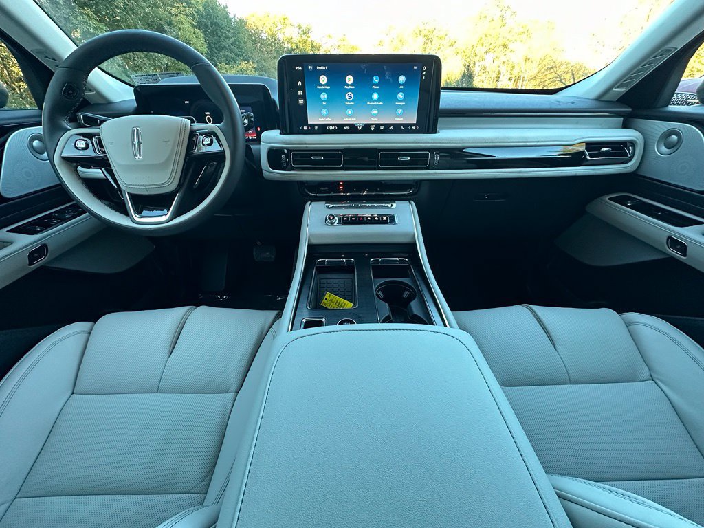 New 2027 Lincoln Aviator Reserve AWD/4WD image 22