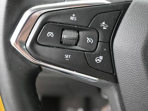 Used 2025 Chevrolet Trax ACTIV w/ Driver Confidence Package FWD image 38