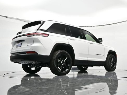 New 2025 Jeep Grand Cherokee Limited image 50