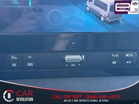 Used 2024 Mercedes-Benz Sprinter 2500 image 22