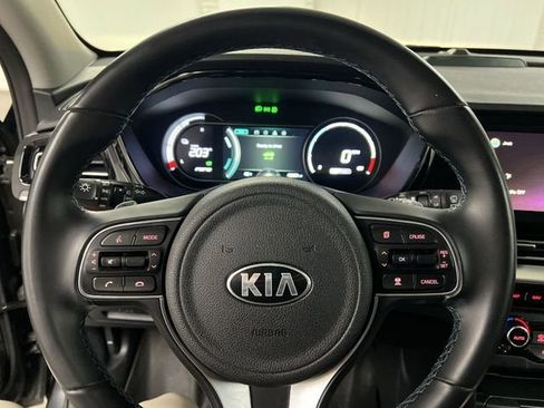 Used 2021 Kia Niro EX Premium image 11