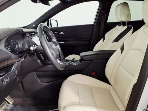 Certified 2023 Cadillac XT4 Sport image 17