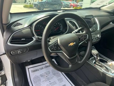 Used 2024 Chevrolet Malibu LS w/ Driver Confidence Package FWD image 16