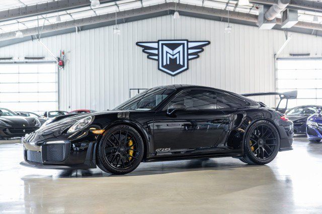 Used 2019 Porsche 911 GT2 RS w/ Weissach Package RWD image 1