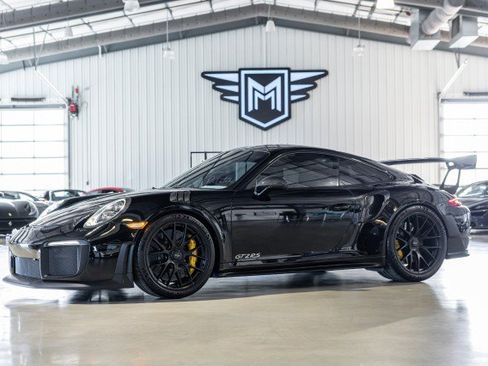 Used 2019 Porsche 911 GT2 RS w/ Weissach Package RWD image 1