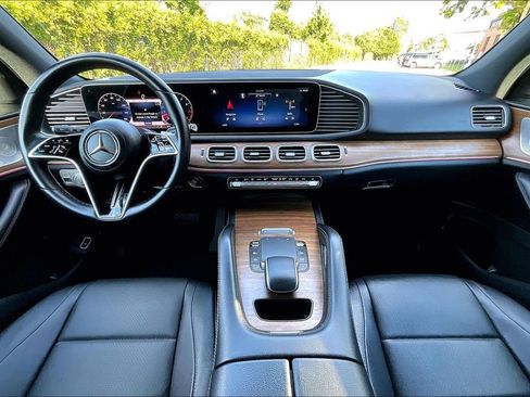Used 2025 Mercedes-Benz GLE 350 4MATIC image 21